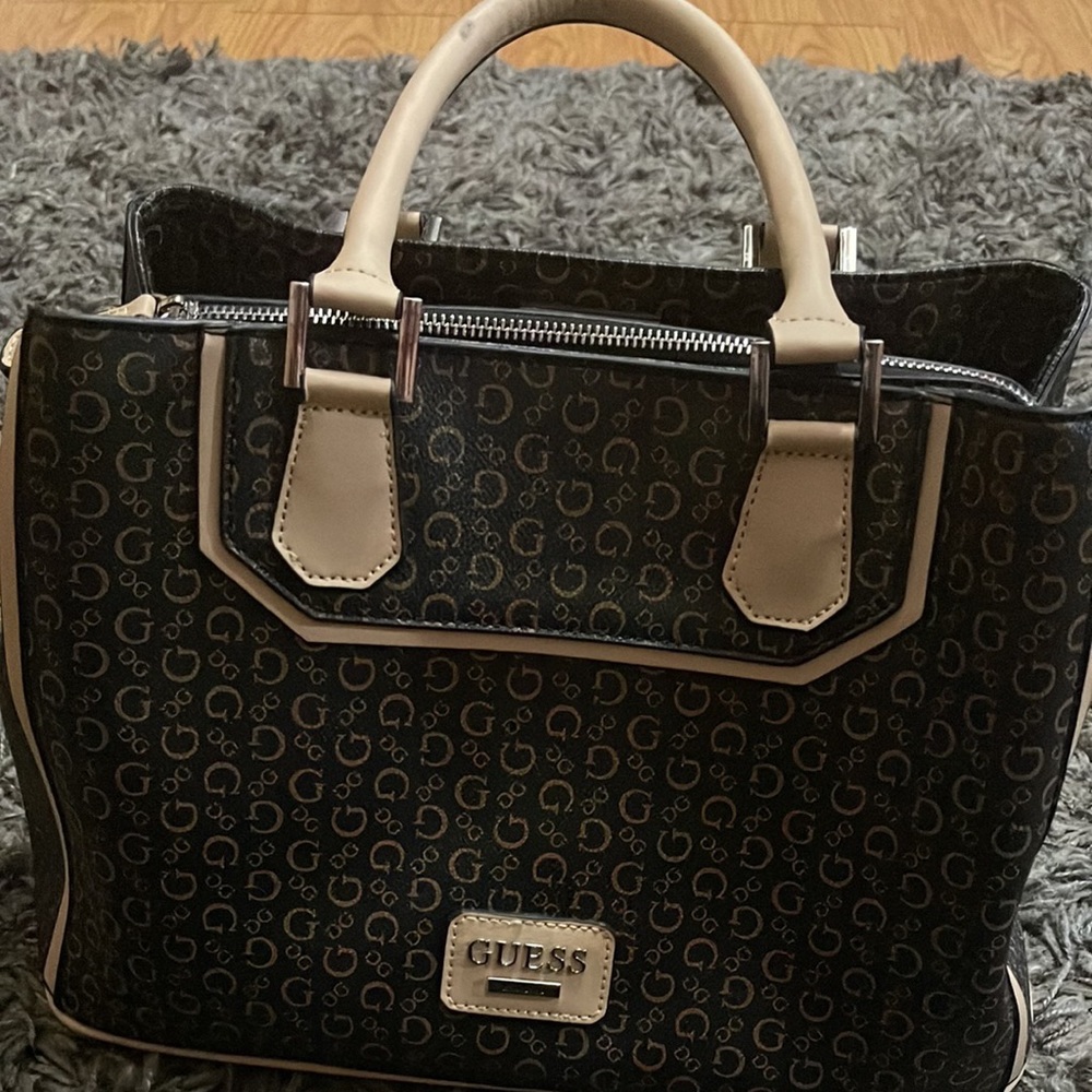 Guess shoulder bag